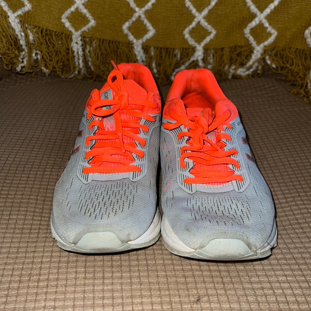 GREY AND NEON ORANGE/PINK SNEAKERS